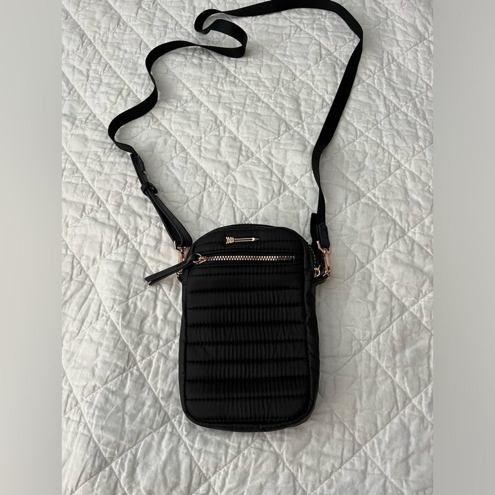 Stella and Dot Crush it mini crossbody